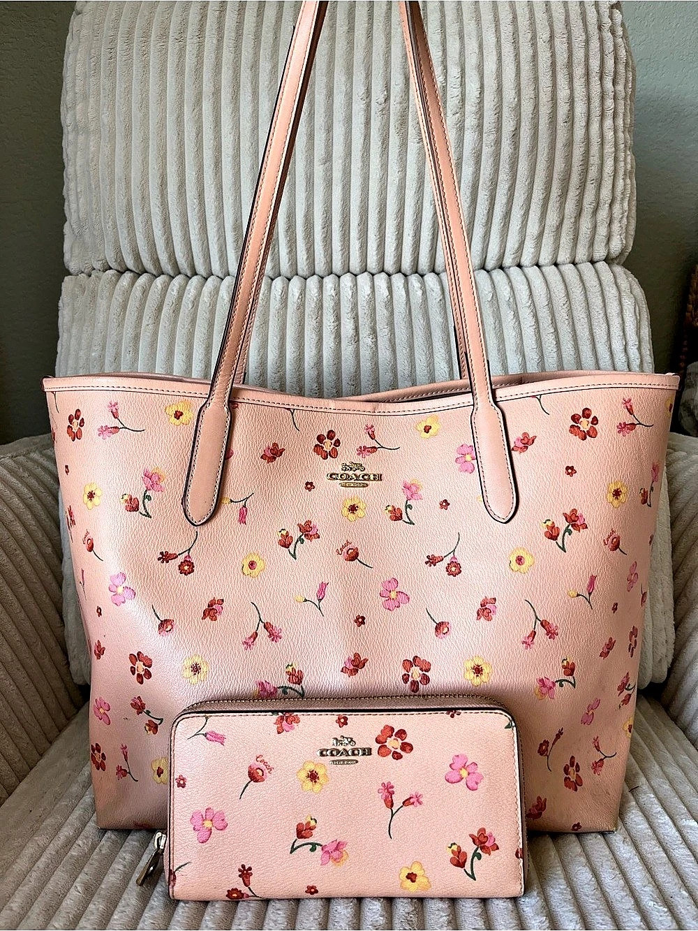 Coach City Tote & Zip Wallet Set - Mystical Floral Faded Blush🌸🐷👛🩰🌸
